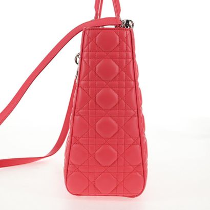 CHRISTIAN DIOR Sac « Lady cannage » en cuir...