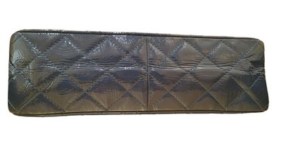 CHANEL Sac « Reissue 2.55 Flap » en cuir...