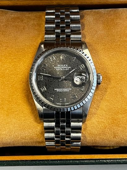ROLEX Oyster Perpetual Datejust, réf. 68274
Montre-bracelet...
