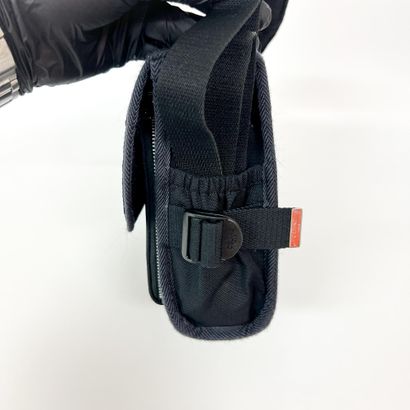 CELINE Sac « Logo Trekking Messenger » en...