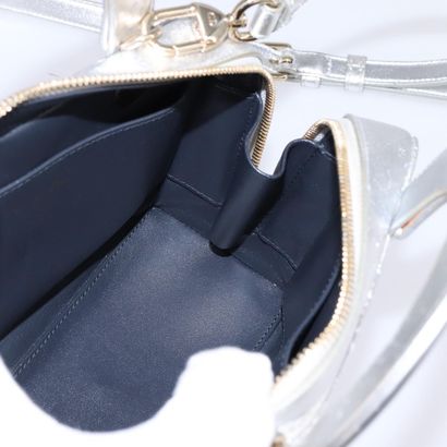 CHRISTIAN DIOR Sac « Lady cannage » en cuir...
