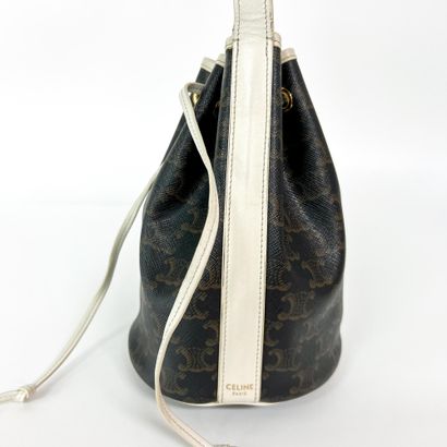 CELINE Sac « Triomphe Drawstring Bucket »...