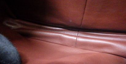 CHANEL Sac « Paris-Edinburgh Flap » en cuir...
