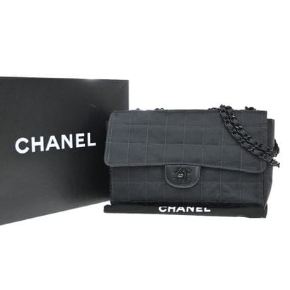 CHANEL Sac « Travel Line Flap » en nylon...