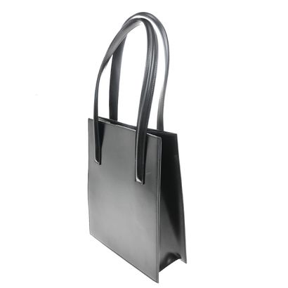 CARTIER Sac « Panthère » en cuir noir.
Dimensions...