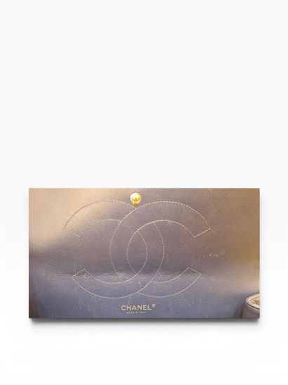 CHANEL Sac « Reissue 2.55 Flap » en cuir...