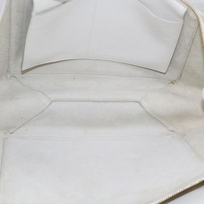 CELINE Sac « Tri-Fold » en cuir blanc, taille...