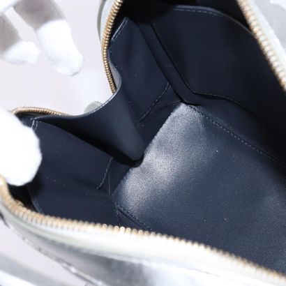 CHRISTIAN DIOR Sac « Lady cannage » en cuir...