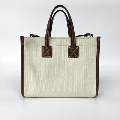 BURBERRY Sac « Freya Shopping Tote » en toile...