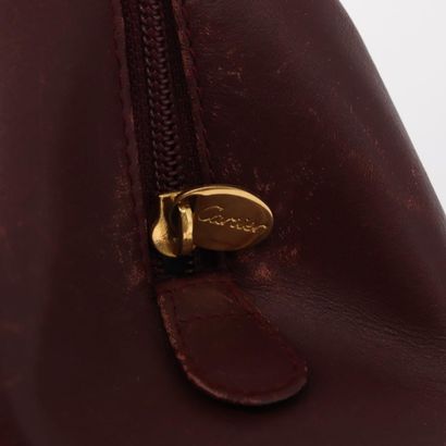 CARTIER Sac « Must Line » en cuir bordeaux,...