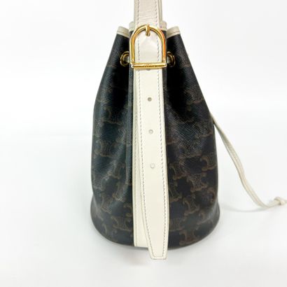 CELINE Sac « Triomphe Drawstring Bucket »...