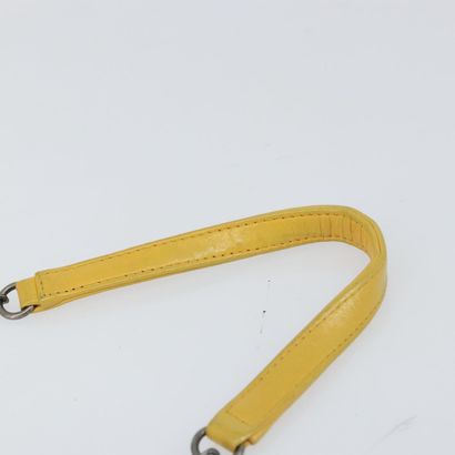 CHANEL Sac « Boy Brick Flap » en cuir jaune,...