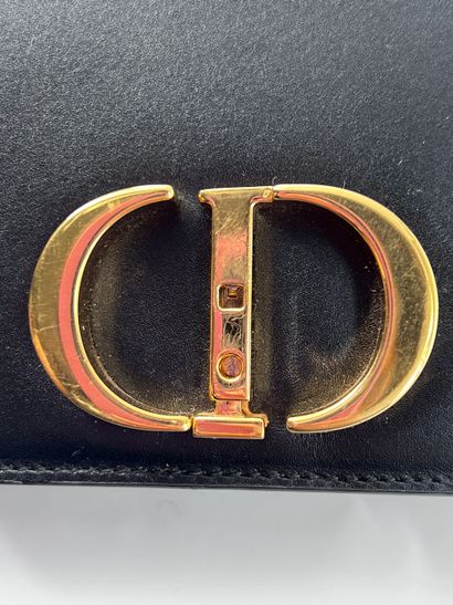 CHRISTIAN DIOR Sac « 30 Montaigne Flap »...