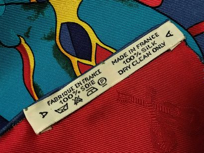 HERMES 90-cm multicolored silk scarf.
Dimensions:...