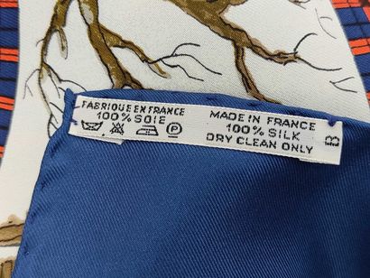 HERMES 90-cm multicolored silk scarf.
Dimensions:...