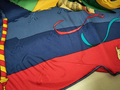 HERMES 90-cm multicolored silk scarf.
Dimensions:...