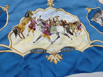 HERMES 90 Carré in blue silk.
Dimensions:...