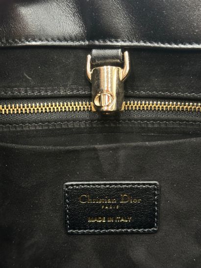 CHRISTIAN DIOR Sac « Essential Tote » en...