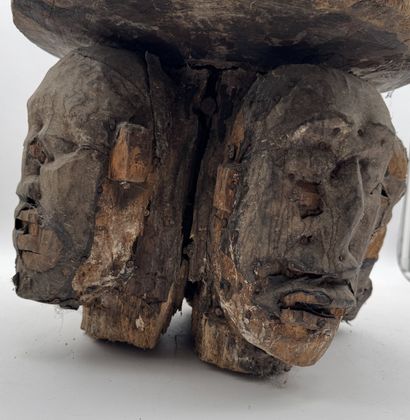 FRAGMENT OF A CHAIR WITH CARYATIDS - Bissagos...