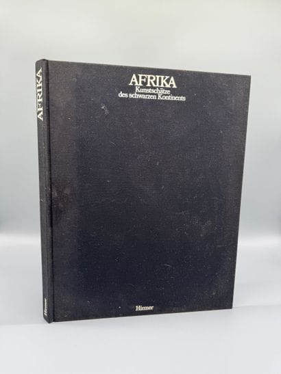 Africa - Art Treasures of the Black Continent
Hirmer...