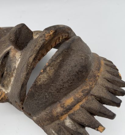 MASK WITH MOVABLE JAW
Mid-20th century. Wood,...