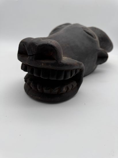 BUFFALO HELMET MASK - Cameroon - Bamileke
Late...