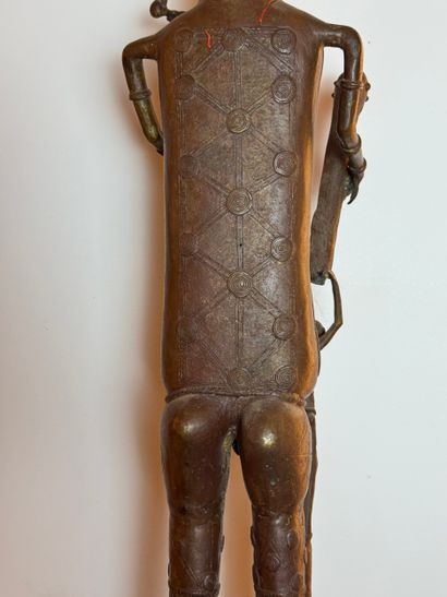 ANTHROPOMORPHIC STATUE - Nigeria
First half...