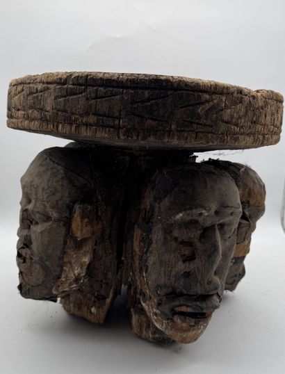 FRAGMENT OF A CHAIR WITH CARYATIDS - Bissagos...