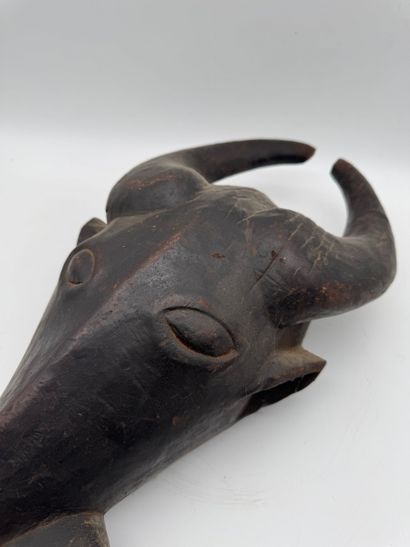 BUFFALO HELMET MASK - Cameroon - Bamileke
Late...