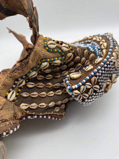 MWAASH AMBOOY MASK - DR Congo - Kuba
First...
