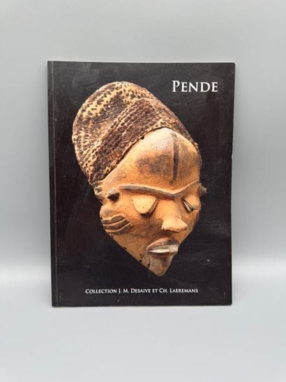 Pende
J.M. Desaive and CH. Laeremans Collection
Sold...