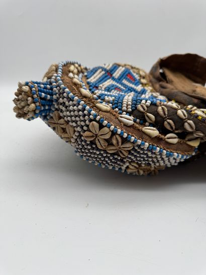 MWAASH AMBOOY MASK - DR Congo - Kuba
First...