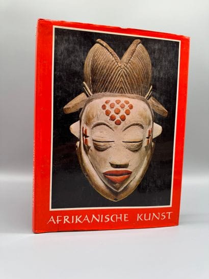 African Art
Written by Johannes Nicolaisen...