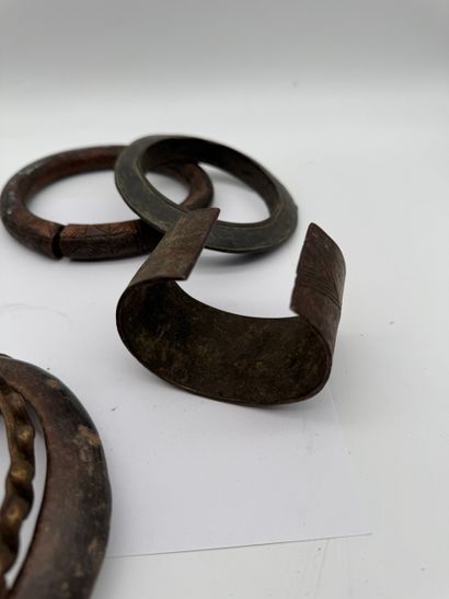 SET OF BRACELETS
First half of the 20th century....