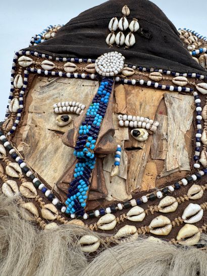MWAASH AMBOOY MASK - DR Congo - Kuba
First...