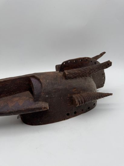 MASK WITH GEOMETRIC PATTERNS - Mali - Malinké?
Mid-20th...