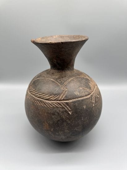 JAR, NIGERIA
Terracotta, traces of open-air...
