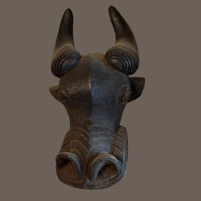 WILD BUFFALO HELMET MASK - Grasslands, Cameroon...