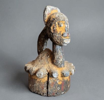 POST ELEMENT (?) WITH ANTHROPOMORPHIC FIGURE...