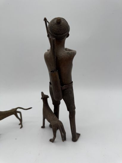 BOWHUNTER AND HIS DOGS - Mali - Bamana?
Mid-20th...