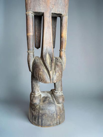SEATED FEMALE STATUE - Southern Mali, Northern...