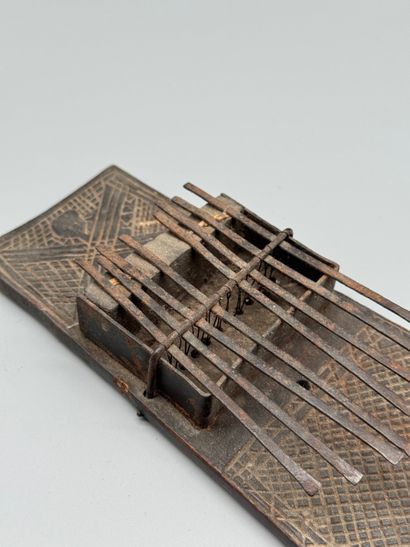 SMALL XYLOPHONE, DR CONGO, ANGOLA, TANZANIA...