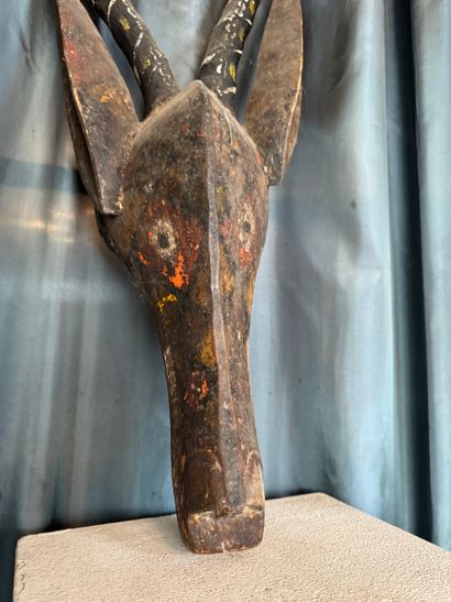 MASK - Mali
Mid-20th century. Wood, patina,...