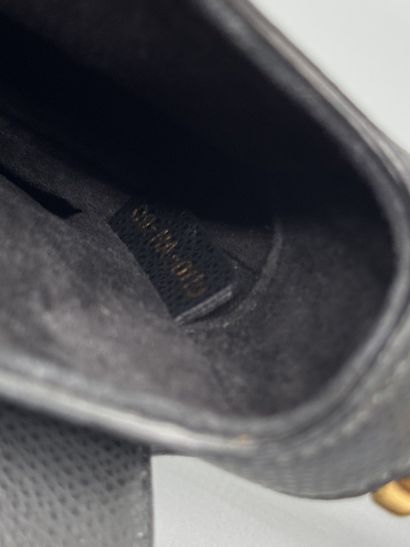CHRISTIAN DIOR – Sac mini Saddle
Sac Saddle...