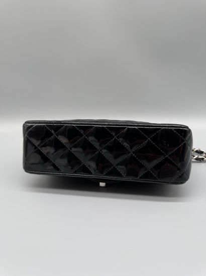 CHANEL Sac Classic Single Flap Mini
Sac à...