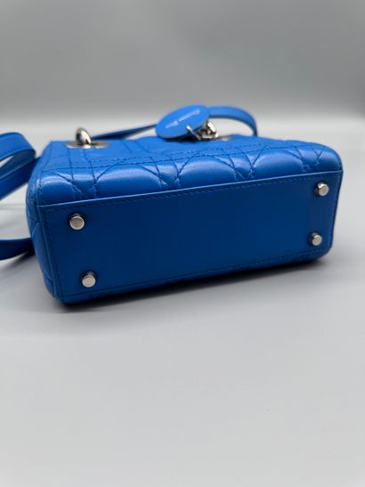 CHRISTIAN DIOR – Sac Lady Dior Mini vintage
Sac...