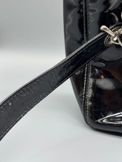 CHANEL Sac French Riviera Tote
Sac cabas...