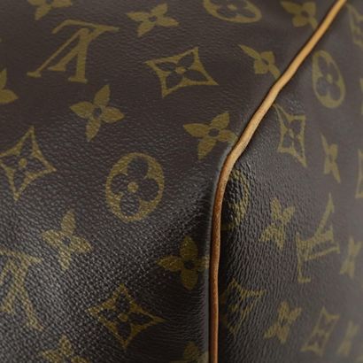 LOUIS VUITTON – Sac Keepall 60
Sac de voyage...