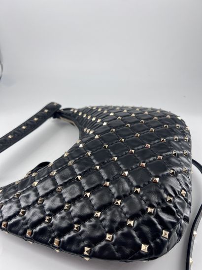 VALENTINO GARAVANI – Sac Rockstud Spike Zip...