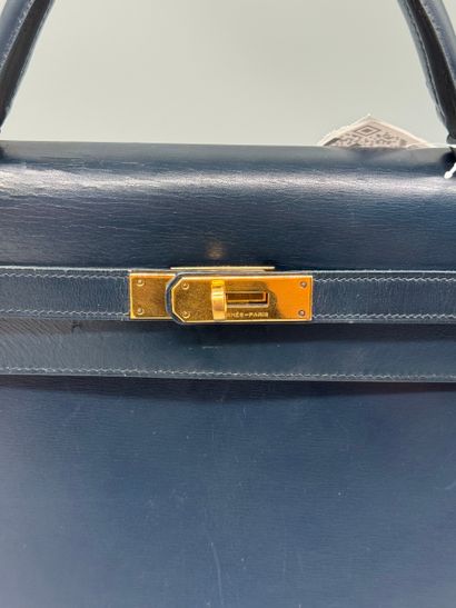 HERMÈS – Sac Kelly 32
Sac Kelly format 32...
